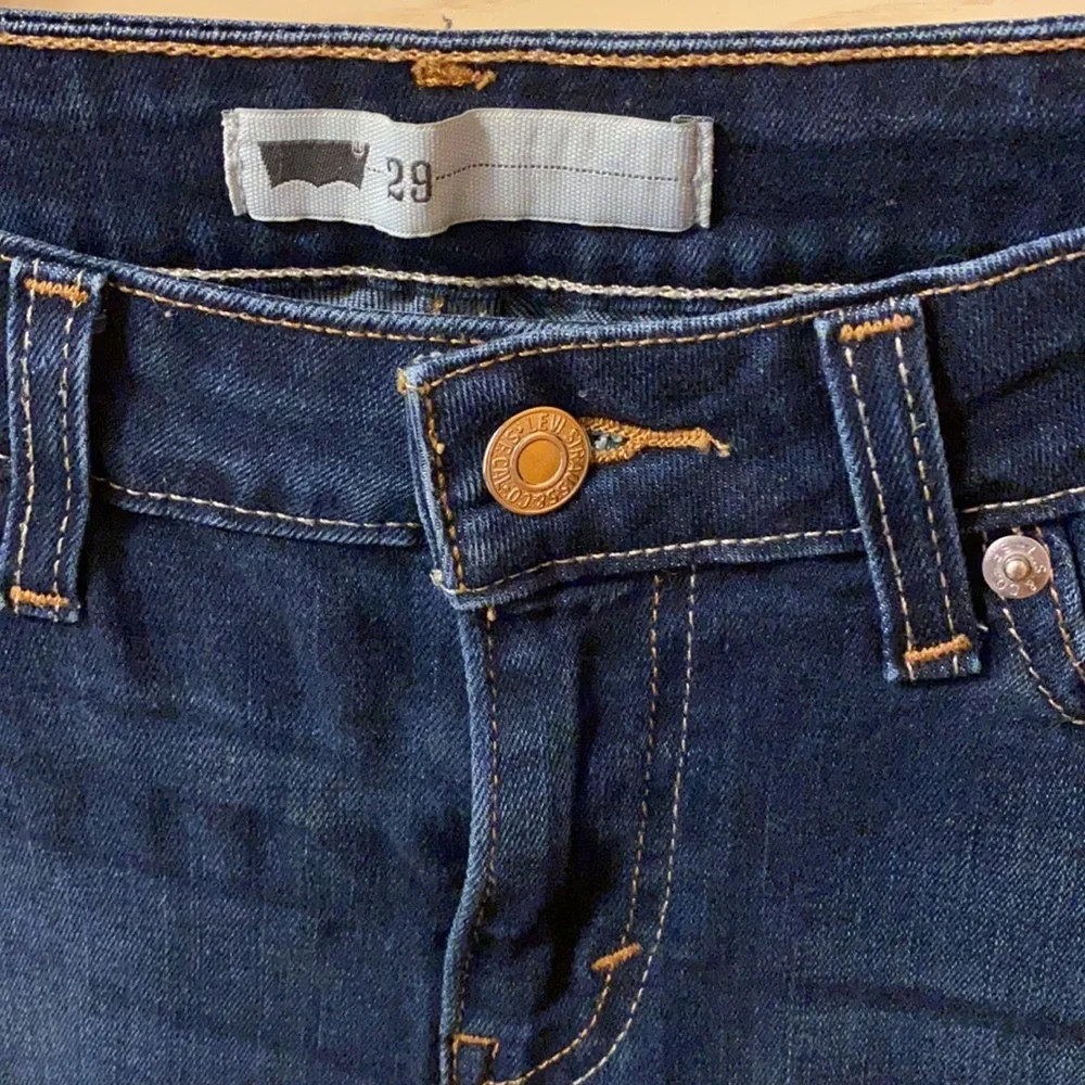 Levi’s 29 Jeans - Picture 4 of 8